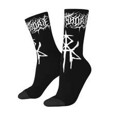 El elegante y misterioso logo de la banda de rock de mosaico con estampado de pata de gallo, calcetín de hombre para hip hop Harajuku con patrón impreso feliz y sin costuras, un regalo novedoso