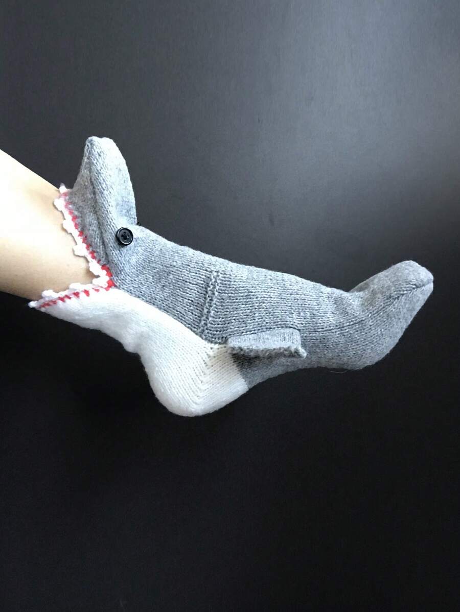 1pair Unisex Christmas Shark Socks Funny Animal Bite Foot Knitted Floor Socks (Red Mouth With Grey), Cozy - Grey - View 1