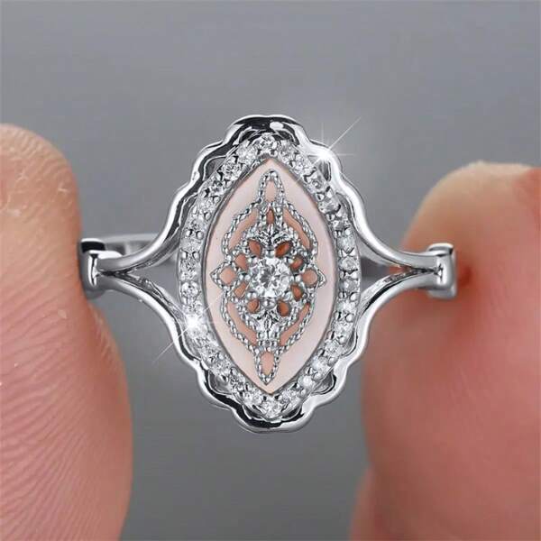 Bague de style bohème en or rose 14K plaquée avec zirconies sertis, bague de fiançailles/mariage, accessoire cocktail pour femme, cadeau