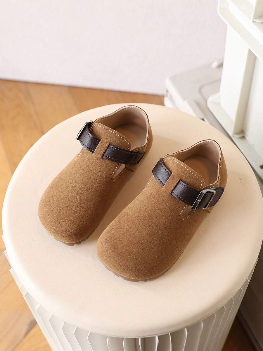 儿童平底鞋，儿童休闲米色皮鞋，适合女孩和男孩