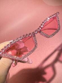 Eyeglasses#17078 1pc Women's Rhinestone Decorated Intense Reflective Glittering Rhinestone Effect Cute Party Glasses, Suitable For Weddings, Music Festivals, Street Photography, Decorated With Crystal, Pink Frame Y2K Luxury Holiday Party Makeup Cute Cat Eye Glasses For Beach, Theme Parties (Comes With Cleaning Cloth), Selfie Travel Stylish Black, Red, Blue, Silver, Green, Pink Valentines Y2KFest MusicFest For Summer Beach Vacation,Outdoor,Travel Shades Fashion Glasses Rhinestone Decor Party Style Cat Eye Frame For Music Festival Preppy Style For Back To School