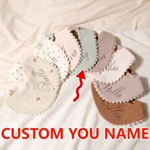 1pc Customized Embroidered Name Baby Bib, Drool Scarf, Decorative Gift For Baby Boys And Girls,Multi-Functional,Ornamental,Letter,Stylish,Modern,Colorful,Cute,Adorable,Casual,Custom,Personalised,Unique,Customized,Ideal Gifts For Him,Ideal Gifts For Her,Customized Baby Bibs,Cozy Kids,Baby Accessories - Multicolor - View 2