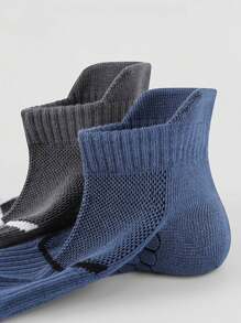 1/2/4/6 أزواج جوارب قصيرة للرجال، ماصة للرطوبة، مقاومة للروائح الكريهة، جوارب رياضية، جوارب كاحل رقيقة، جنسي