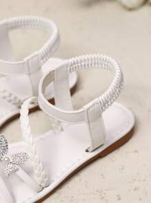 1双白色加大码女童时尚凉鞋，纯色PU编织带，闪亮彩色蝴蝶装饰，弹性踝带，圆头露趾，平底防滑舒适优雅可爱罗马凉鞋，适合3-15岁女孩，日常、休闲、派对、旅行皆宜，2026春夏款 - 白色 - 查看 6