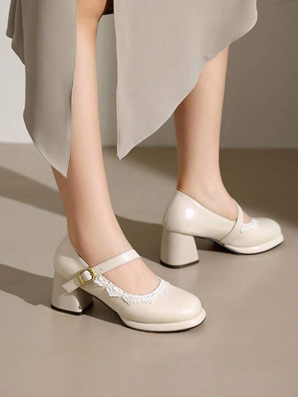 كعب سميك نسائي مقاوم للماء بنعل سميك ومزين بشريط دانتيل، بلون بيج، صالح للاستعمال اليومي والعطلات والحياة الجامعية