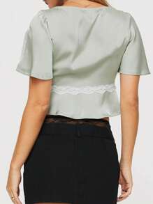 Women Lace Patchwork Short Sleeve Shirts Summer Deep V Neck Satin Silk Crop Tops Elegant Aesthetic Ruffle Hem Pullovers Blouse - 綠色 - 查看 5