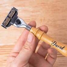 1 Stück individuell gravierter Herren Rasier-Set mit Holzgriff Rasierer, Rasierpinsel & Ständer, perfektes Geschenk für Väter, Trauzeugen, Vatertags-Geschenk