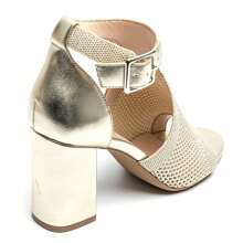 Summer Fashion Hollow Vamp Chunky Heel Sandals - Gold - View 4