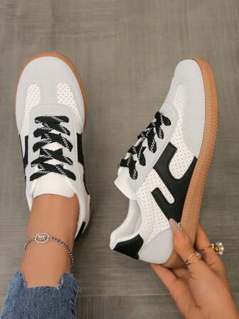 SHIHUA 2025 新款女士休闲低帮运动鞋，宽版，拼色设计，日常穿着舒适，简约白鞋，学生鞋，复古平底牛津鞋