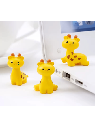 Accessoire décoratif mignon et adorable de girafe à suspendre, mini ornement de bureau/voiture