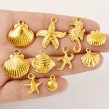 10pcs Luxury Ocean Theme Fashionable Versatile 304 Stainless Steel Gold & Silver Seahorse, Starfish, Shell Pendant DIY Jewelry Accessories