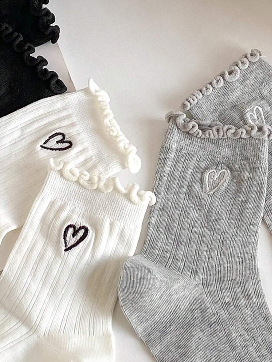 3 双女式黑白灰色竖条纹心形蕾丝边中筒袜纯色春夏学院风百搭时尚精致短袜