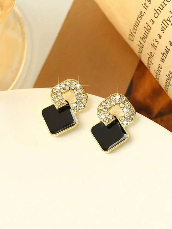 1 Pair Minimalist Elegant Geometric Square Stud Earrings, Fashion Design For Women, Suitable For Festivals And Everyday Wear