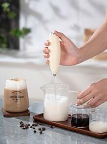 Espumador de leche, espumador de leche portátil de mano potente, batidor mini de leche, agitador de café, mezclador de bebidas de acero inoxidable para café, lattes, capuchinos, matcha, chocolate caliente, fabricante de espuma portátil, batidora eléctrica inalámbrica mini para hacer café