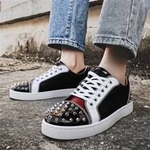 Zapatillas estilo punk para hombres con decoración de remaches metálicos en el talón y la punta, zapatillas de skate de estilo de color block, ligeras, con suela antideslizante y suave, adecuadas para uso casual, deportivo, running, escenario y fiesta, para todas las estaciones - Negro y rojo - Ver 8