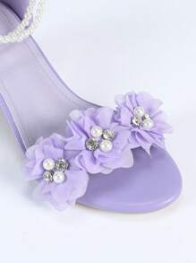 女士高跟凉鞋，配珍珠带，圆头花朵装饰，婚礼派对鞋 - 紫色 - 查看 5