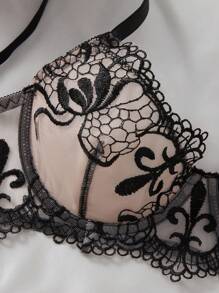2pcs Spring/Summer New Women's Sexy Lingerie Set, Black Lace-Trimmed Floral Embroidery Bra Underwear With Adjustable Straps, Sheer Mesh Panties, Intimate Valentine's Day Gift Set Ultrathin Bra