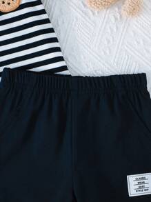 2 件套 幼儿男童时尚小熊贴片条纹领上衣和纯色短裤 夏季休闲户外套装