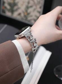1pc Fashion Apple WatchBand Watch Strap Silver Bracelet Women,Geometric Floral Openwork Rhinestone Pattern Design Perfectly Fits The Wrist,Rhinestone Metal Shiny Strap, Compatible With Apple Watch Series 10/9/8/7/SE/6/5/4, 38mm 40mm 41mm 42mm 44mm 45mm 46mm 49mm, Smart Watch Strap, Bracelet Wristband Suitable For Her Gifts, Gifts To Friends,Adjustable AppleWatch Band