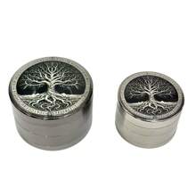 Molinillo de 4 capas de 50mm y 63mm de aleación de zinc color plata con grabado, modelo 2025, molinillo portátil multifuncional, accesorios incluidos, regalo ideal de decoración creativa para el hogar