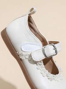 1 para dziewczęcych eleganckich skórzanych płaskich butów z kwiatowym wzorem, odpowiednich na lato