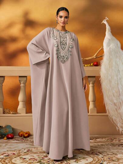 AmazingHoney Elegant Green Robe, Adorned With Exquisite Beading, Luxurious Long Women's Kaftan, Dignified And Appropriate, Arabian Style Dress (Loose Fit - Please Check Size Chart)