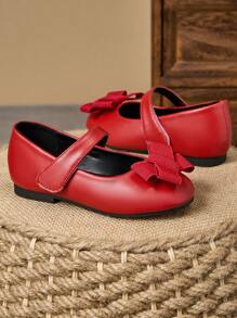 1 Paio di scarpe da vestito in pelle rossa per bambine, scarpe uniformi scolastiche da principessa, con punta tonda, decorazione fiocco, in morbida pelle, per sfilate, carine e alla moda
