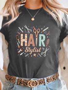 Women's HAIR Stylist Pattern Printed-Shirt - Short Sleeve Round Neck Casual Top, Vibrant Hair Accessory Design, Medium Elasticity, Machine Washable, Comfortable For All Seasons, Summer And Spring Style, Salon Style Fun Graphic Short Sleeve Shirt Loose And Comfortable - 深灰色 - 查看 1