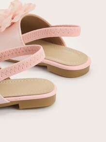 1 Pair Cute Toddler Shaped Flower Decor Fashionable Comfortable Slip-On Slippers
