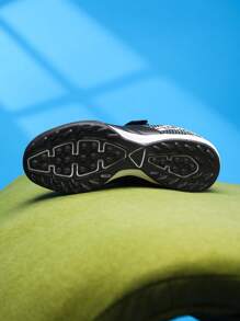 1 Pair Unisex Kids' Leather Magic Strap Sports Shoes, Waterproof, Shock-Absorbing, Comfortable, Soft For Grass, Students, Football Training, Casual, Running, Lightweight Cleats - Black and White - View 5