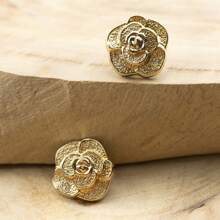 Vintage Flower Metal Buttons 10pcs - Antique Rustproof Sewing Buttons For Dresses Blouses Skirts, Boho DIY Crafts Clothing Accessories, Bulk Premium Garment Buttons