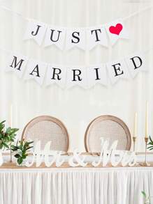 4pcs/Set Mr & Mrs Sign Banner With Ribbon For Wedding Table, Vintage Mr & Mrs Letters For Dessert Table, Wedding Table Stand Sign, Wedding Party Decor, Couple Gift, Home Decoration Gifts Birthday Graduation