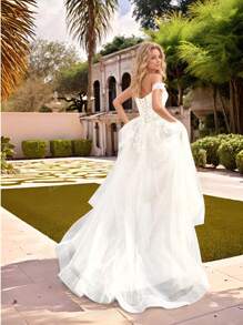 Off Shoulder Garden Lace Wedding Dresses Floor Length Wedding Party Ball Gown Tulle Bridal Gowns With Bone Lace Up Back Women Wedding Gowns Illusion Top, Bride