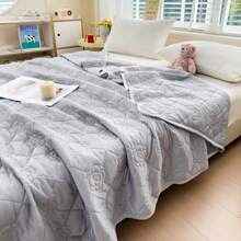 1 pezzo Coperta rinfrescante, realizzata in materiale leggero simile alla seta, traspirante, assorbe il calore per mantenere freschi gli adulti, adatta per chi soffre il caldo, colore grigio, grande piumino estivo rinfrescante - Grigio Chiaro - Visualizzare 5