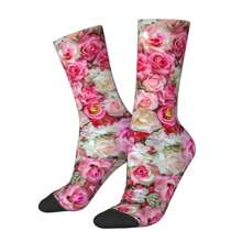 Prachtige bosprint roze en rode rozen romantische bloemen prachtige vintage botanische mooie vlinders en bloemen poster sok voor mannen hiphop harajuku vrolijk naadloos patroon bedrukte jongens crew sok nieuwigheid cadeau