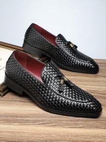 时尚新款英伦风格男士商务休闲鞋，尖头一脚蹬流苏编织软底皮鞋 - 黑色 - 查看 2