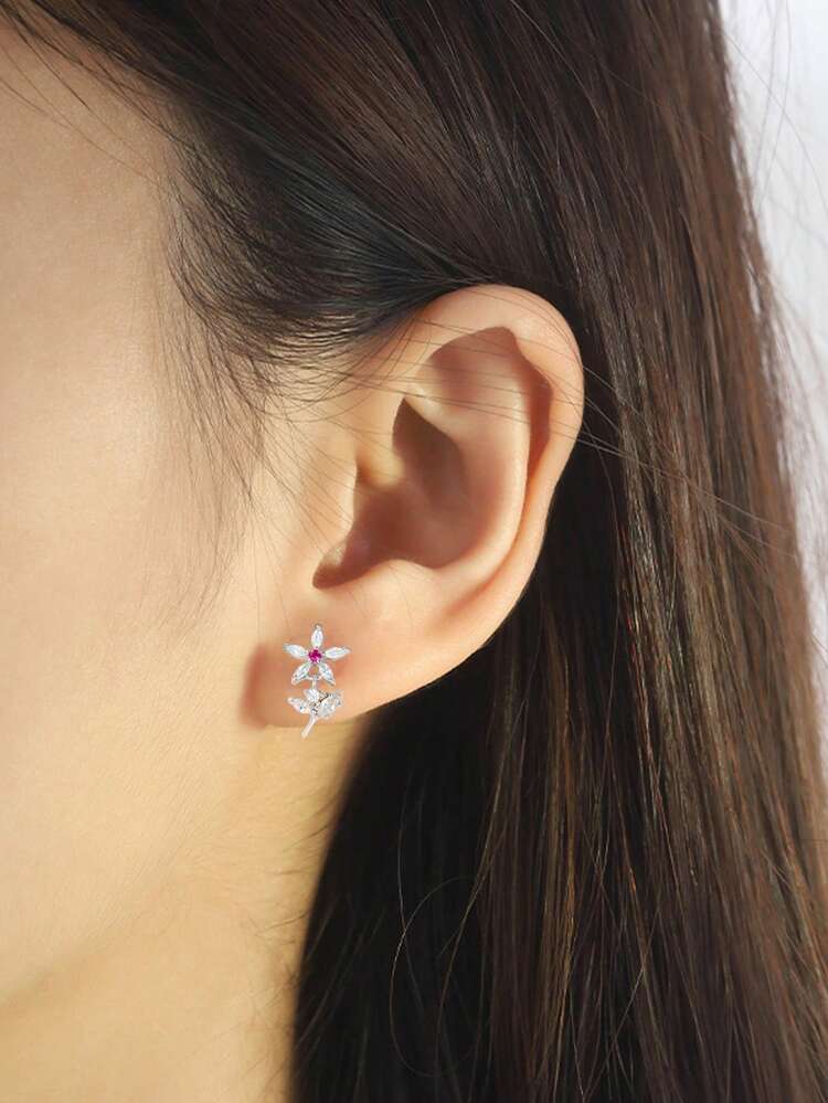 1 对优雅的 S925 纯银花朵耳钉，镶嵌方晶锆石，精致的女士珠宝配饰，适合日常佩戴、聚会和节日，是送给妻子、女朋友、周年纪念或生日的绝佳礼物 - 銀色 - 查看 2