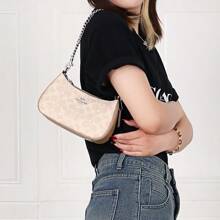 Coach Teri 20 Bolsas de Ombro para Mulheres, Bolsa Hobo Linda em Lona com a Marca Registrada, Mini Bolsa Clutch com Fecho de Zíper, Bolsa Crescent com Alça Destacável