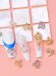 合金美甲饰品 10 款简约可爱日韩风镂空皇冠指甲饰品美容化妆品配件 DIY 装饰品 适合日常使用、节日使用、通勤使用 - 彩色 - 查看 2