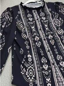 复古定位花卉优雅衬衫，超长泡泡袖纽扣休闲衬衫 - 黑色 - 查看 7