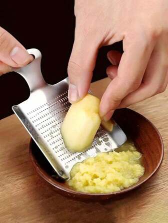 蔬菜研磨机，研磨机，迷你蒜蓉研磨机，洋葱切碎机，手动食品加工蔬菜切碎机，不锈钢多功能蔬菜研磨机，蒜姜根厨房研磨勺，房车旅行日常厨房必备用具