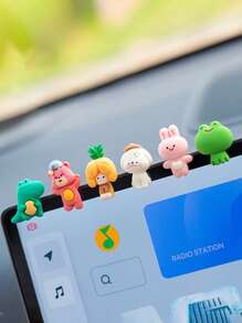 Urocze dekoracje na deskę rozdzielczą samochodu z motywem kreskówek - kolorowe miniaturowe ozdoby, które ulepszą Twoje wrażenia z jazdy, wykonane z żywicy odpornej na ciepło, łatwe w montażu za pomocą kleju bezśladowego, odpowiednie do desek rozdzielczych, lusterek wstecznych, klamek drzwi i otworów wentylacyjnych, dostępne w różnych stylach, spersonalizuj wnętrze swojego samochodu z zabawą i stylem, idealne do dodania uroku konsoli środkowej Twojego samochodu, wiele elementów