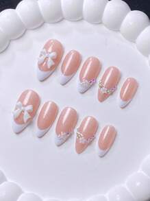10 piezas de uñas postizas decorativas con manicura francesa de almendra, degradado de brillo blanco y decoración de mariposa, elegantes y sencillas, de moda y aptas para el trabajo
