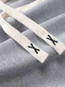 Set de 2 pantalones cortos deportivos de verano para hombre, muy adecuados para entrenamiento, con cordón ajustable en la cintura, bolsillos laterales para comodidad, hechos de tela de punto transpirable que absorbe el sudor, suave y cómodo, excelente para fitness, baloncesto, entrenamiento, correr, ejercicio, ropa urbana, camping, senderismo, actividades al aire libre y uso diario