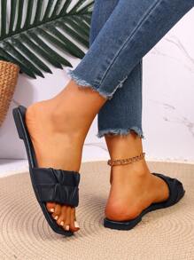 New Pleated Ruffle Square Toe Slide Sandals, Casual Vacation Style Flat Sandals, Fashionable Square Toe Slides For Vacation Season, Versatile Flat Slippers In Novel Colors - Black - View 8