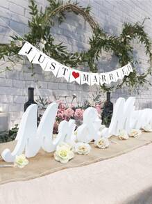 4pcs/Set Mr & Mrs Sign Banner With Ribbon For Wedding Table, Vintage Mr & Mrs Letters For Dessert Table, Wedding Table Stand Sign, Wedding Party Decor, Couple Gift, Home Decoration Gifts Birthday Graduation