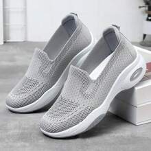 女士透气针织一脚蹬运动鞋 - 舒适的低帮休闲鞋，带有气垫支撑、圆头和厚 PVC 鞋底，颜色为灰色、米色、黑色或粉色，日常鞋款，设计简约，柔软的 PVC 鞋底 - 灰色 - 查看 4