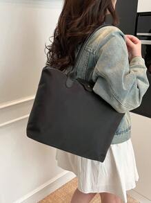 Một chiếc túi xách tay đơn giản và đa năng, màu trơn, dung tích lớn, có khóa kéo, có thể đeo vai, phù hợp cho mua sắm, du lịch, công sở, đi làm và các dịp khác. - màu đen - Xem 10