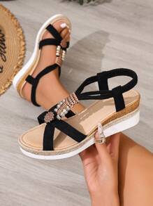 Sandales compensées et à plateforme de 5,5 cm de style vintage pour femmes, sandales bohèmes noires à perles et corde de fond pour l'été 2025 , chaussures de vacances