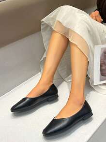 2025 New Women Casual Simple Solid Color Soft Bottom Comfortable Work Shoes, Summer - Black - View 2